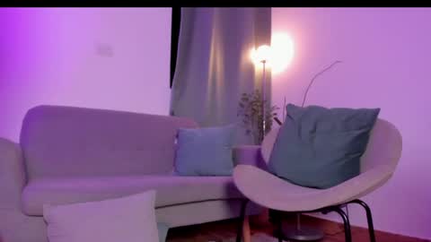 Snapshot of anntoniawood chatting on 05-15-26, 11:23 Anntonia Woods online show from 05-15-26, 11:23