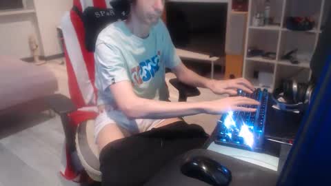 LoyalDog online show from 03-28-26, 08:19