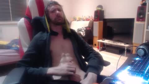 LoyalDog online show from 04-17-26, 12:35