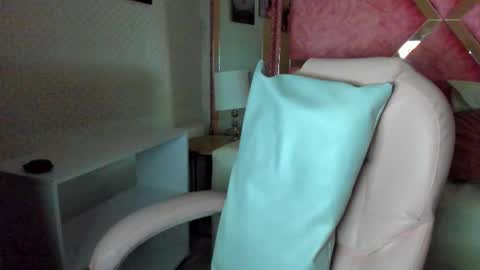 Snapshot of anny_bridge chatting on 11-06-25, 09:26 Anny bridge online show from 11-06-25, 09:26