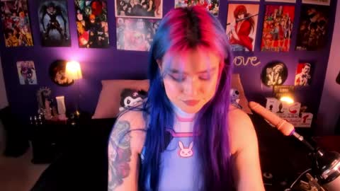 Snapshot of anny_cross chatting on 02-11-25, 01:41 Paty online show from 02-11-25, 01:41