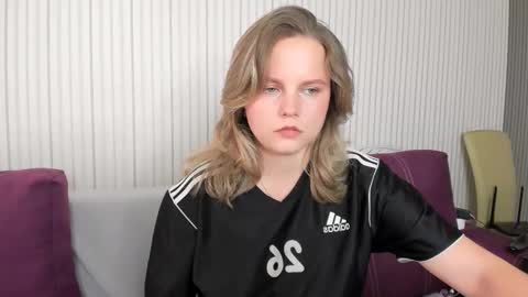 anny_love_you online show from 09-18-25, 10:06