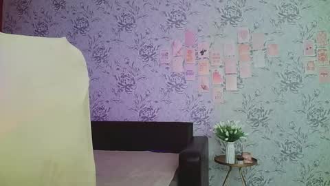 Annie online show from 02-15-25, 05:30