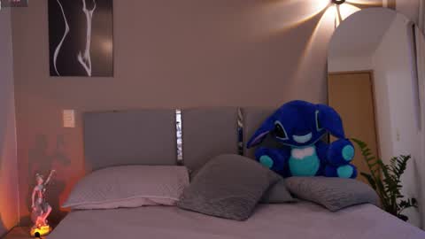    online show from 12-21-25, 10:39