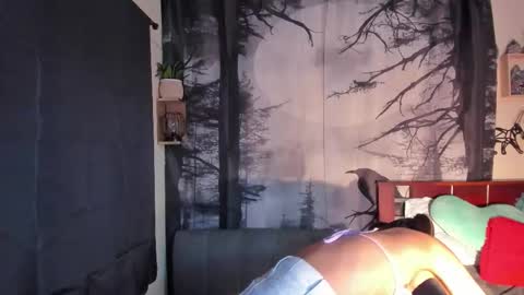 Annyluna online show from 12-20-25, 12:18