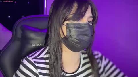 Snapshot of annymsk chatting on 06-25-26, 04:55 annymsk online show from 06-25-26, 04:55