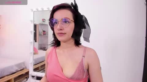 Anny online show from 11-15-25, 04:36