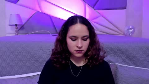 AnnyT online show from 02-08-25, 01:32