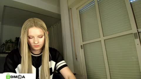 Sexy Ladybug online show from 02-27-25, 02:10