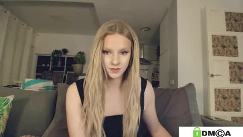 Sexy Ladybug online show from 05-14-26, 10:00
