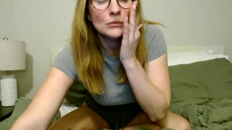 Snapshot of ansleypage chatting on 02-23-26, 01:58 heyitsansley online show from 02-23-26, 01:58