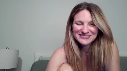 heyitsansley online show from 05-03-26, 01:55