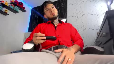 Anthony and Nick online show from 10-23-25, 01:21