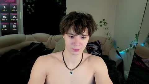 Snapshot of anthonycutie chatting on 05-02-26, 05:56 Anthony online show from 05-02-26, 05:56