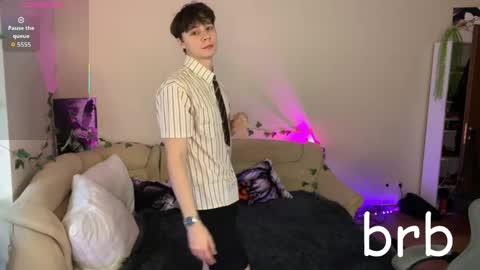 Snapshot of anthonycutie chatting on 06-05-26, 06:52 Anthony online show from 06-05-26, 06:52