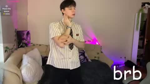 Snapshot of anthonycutie chatting on 06-15-26, 07:32 Anthony online show from 06-15-26, 07:32