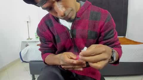 Snapshot of anthoy_wayans chatting on 01-11-25, 01:59 online show from 01-11-25, 01:59