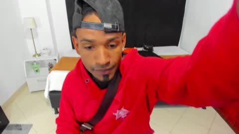 Snapshot of anthoy_wayans chatting on 01-25-25, 08:10 online show from 01-25-25, 08:10