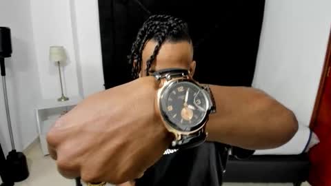 Snapshot of anthoy_wayans chatting on 09-13-25, 12:43 online show from 09-13-25, 12:43