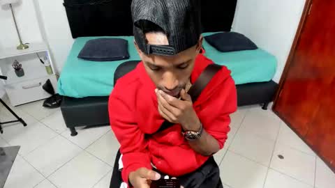 Snapshot of anthoy_wayans chatting on 09-19-25, 01:18 online show from 09-19-25, 01:18