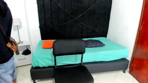 Snapshot of anthoy_wayans chatting on 09-20-25, 12:33 online show from 09-20-25, 12:33