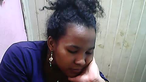 Snapshot of antine9794 chatting on 07-08-26, 12:09 antine9794 online show from 07-08-26, 12:09