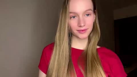 Snapshot of antionettepulgarin chatting on 02-07-26, 03:38 Viktoria online show from 02-07-26, 03:38