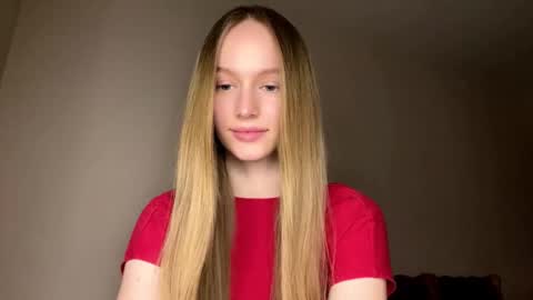 Snapshot of antionettepulgarin chatting on 02-13-26, 03:19 Viktoria online show from 02-13-26, 03:19