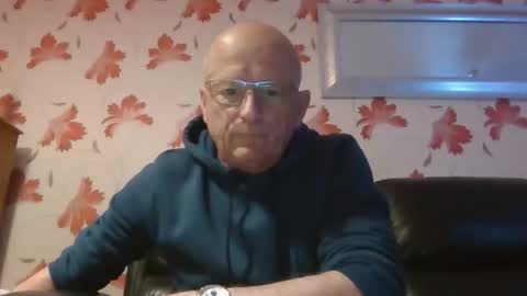 antmatt2025 online show from 11-21-25, 02:16