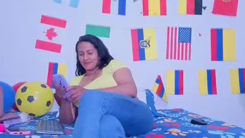 Snapshot of anto055 chatting on 06-14-26, 02:57 Antonella online show from 06-14-26, 02:57