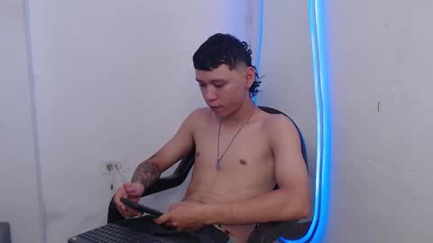 Snapshot of antoine_mastercum420 chatting on 02-26-26, 07:35 Antoine online show from 02-26-26, 07:35