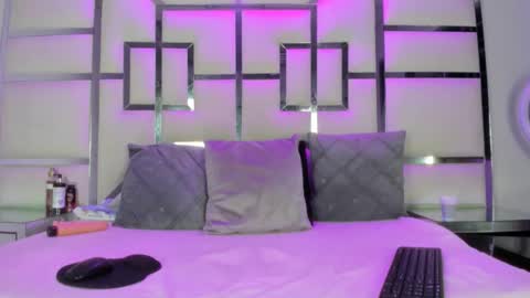 Snapshot of antonelablaze chatting on 05-27-26, 03:14 AntonelaBlaze online show from 05-27-26, 03:14