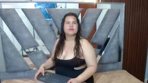 Snapshot of antonelalovecf chatting on 11-18-25, 12:53 antonelalovecf online show from 11-18-25, 12:53