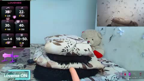 Snapshot of antonella0769 chatting on 06-03-26, 02:33 ANTONELLA WILLIAM INDEPENDIENTE online show from 06-03-26, 02:33