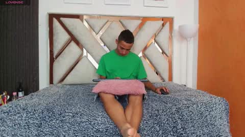 antonella_and_thiago_ online show from 11-20-25, 12:27