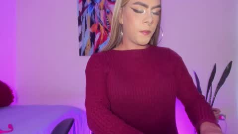 Snapshot of antonella_copper chatting on 02-19-26, 09:11 Antonella online show from 02-19-26, 09:11