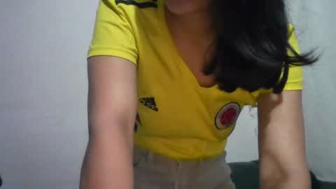 Snapshot of antonella_gomez22 chatting on 07-04-26, 04:40 Antonella online show from 07-04-26, 04:40