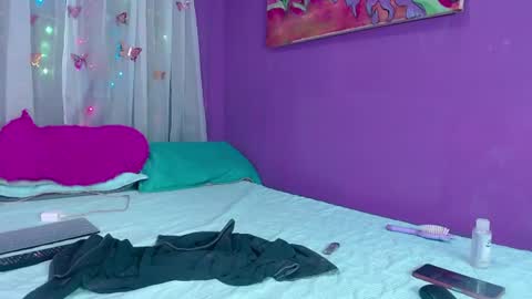 Snapshot of antonella_hotkiss chatting on 06-10-26, 11:20 Antonella online show from 06-10-26, 11:20