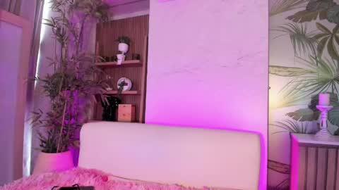 Antonella Rossi online show from 04-17-26, 08:01