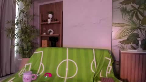 Snapshot of antonella_rossi24 chatting on 06-23-26, 08:07 Antonella Rossi online show from 06-23-26, 08:07
