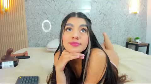 Snapshot of antonella_west chatting on 06-11-26, 12:32 Anto online show from 06-11-26, 12:32