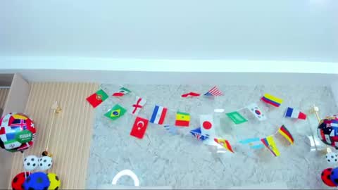 Snapshot of antonella_west chatting on 06-25-26, 05:12 Anto online show from 06-25-26, 05:12
