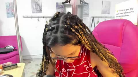 Snapshot of antonellakling_ chatting on 02-17-26, 11:50 ANTONELLA online show from 02-17-26, 11:50