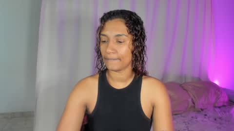 Snapshot of antonellaparker chatting on 03-27-26, 01:22 Sarah online show from 03-27-26, 01:22