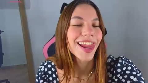 Snapshot of antonellarossii_ chatting on 07-11-26, 02:42 Antonella online show from 07-11-26, 02:42