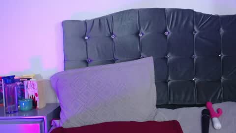 Snapshot of antonia_franco chatting on 07-18-26, 02:10 Antonia online show from 07-18-26, 02:10