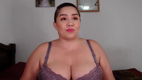 Snapshot of antoniamoreno82 chatting on 01-17-25, 09:06 antonia online show from 01-17-25, 09:06