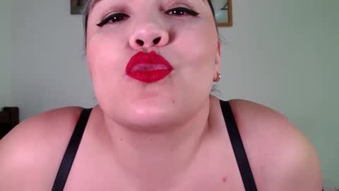 Snapshot of antoniamoreno82 chatting on 03-10-25, 10:24 antonia online show from 03-10-25, 10:24