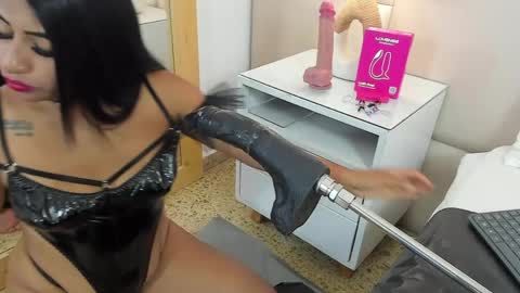 Antonia online show from 04-09-26, 01:05