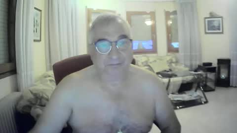 Antonio online show from 10-18-25, 11:05